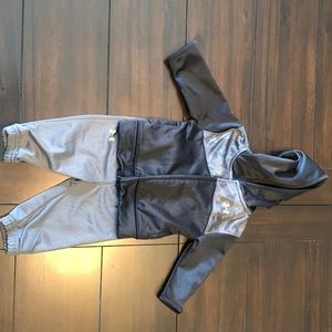 Under armor 3-6months Boy!